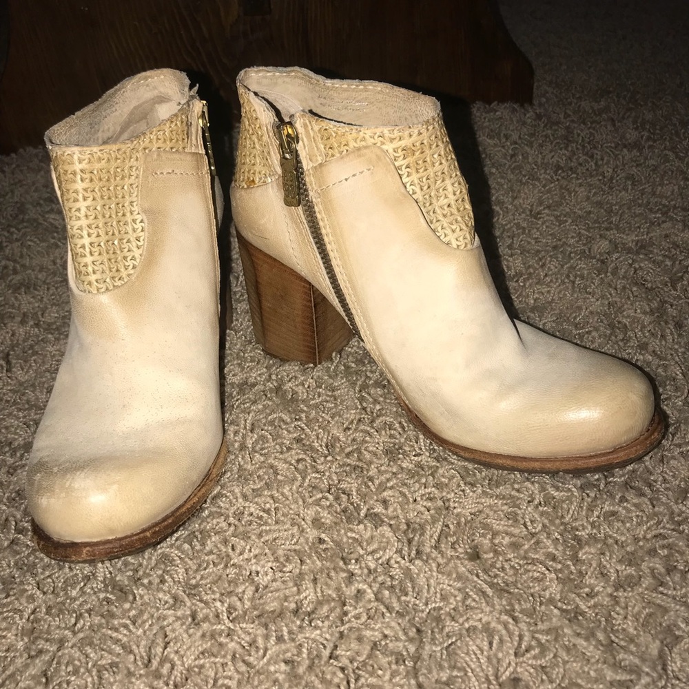 Light Tan/Beige A.S. 98 Booties